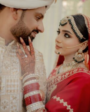 Laiba Khan Instagram - @laibaakhanofficial smiling during her ruksati is the most beautiful thing ever. 🤍❤️