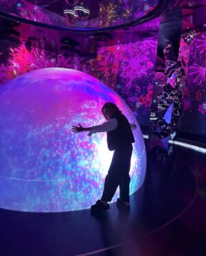 Lama Lawand Instagram - Lost in space between earth and the universe ✨⭐️🌟🌠🌃 @ayauniverse 
Personal photographer : @geraldinedargham 😂😘🥰😍