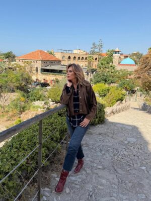 Lama Lawand Instagram - 🤎🍂🍁

Hair @capelli.lb @joseph.a.zgheib 
Makeup @makeupbyjoyce___ @glamconcept.lb 
Dressed @boutiqueviviane