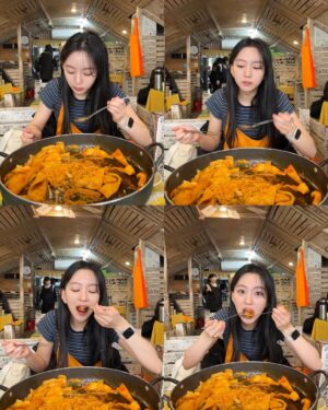 Lami Instagram - 새해 복 많이 받으세요🙇🏻‍♀️✨
2025년에도 화이팅🫶🏻