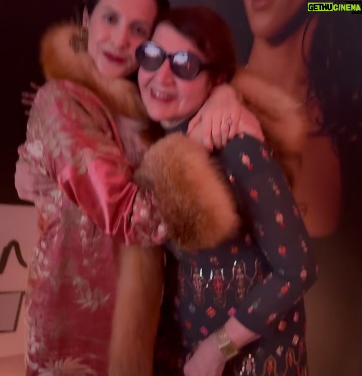 Lana Del Rey - 4.2 Million Likes - Sorry my Christmas card is late !!!
❤️