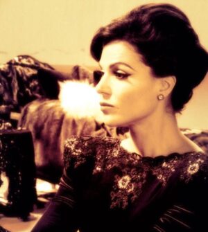 Lana Parrilla Instagram - Throw it back 👑 #OUAT