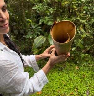 Lana Parrilla Instagram - I hold onto so many moments 
So simple
So perfect in their expression
We are here to evolve
To shed old skin
To turn new leaves toward the light
Our Mother has always shown us the way 
that endings and beginnings 
are simply chapters of the same journey
Embrace the change
Learn from it
And give thanks to the wonders around us 
for teaching us how to grow 🌿✨🙏