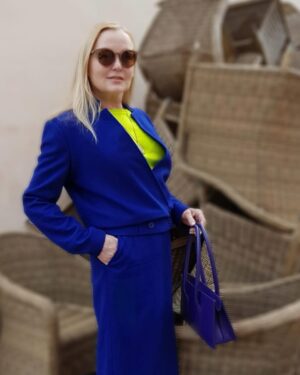 Larisa Verbitskaya Instagram - Какой бы холодной не была осень, все равно можно оставаться чьей-то весной. @vivostyle #осень #люблю #ларисавербицкая