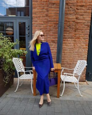 Larisa Verbitskaya Instagram - Какой бы холодной не была осень, все равно можно оставаться чьей-то весной. @vivostyle #осень #люблю #ларисавербицкая