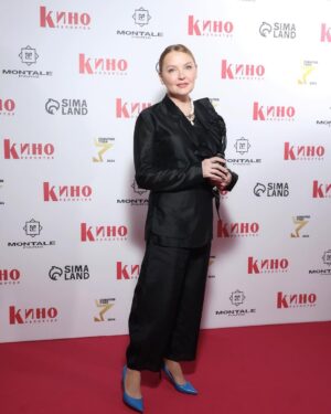 Larisa Verbitskaya Instagram - #кинорепортер#звездыкр
#СобытиеГода2024 
#главныйжурналокино 
#КиноРепортер

Для Instagram 

Мария Лемешева
@marialemesheva_official 

Кинорепортер 
@kino_reporter

Для телеграмм 
Мария Лемешева 
https://t.me/maria_lemesheva

КиноРепортер
https://t.me/KinoReporter #ларисавербицкая