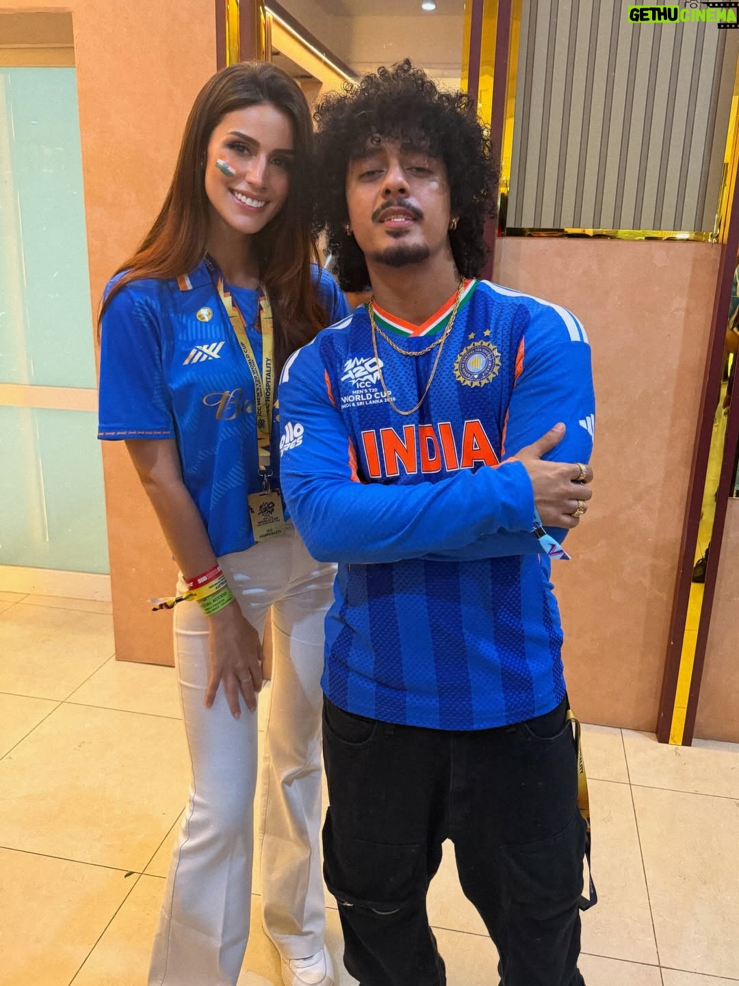 Larissa Bonesi - 17.2K Likes - The last 3 days have been nothing short of INCREDIBLE! 🏏✨

For the first time ever, I got to experience the electrifying energy of a cricket stadium and witnessing those unforgettable moments live on the field made it even more special. Still getting goosebumps thinking about how lucky I was to be there in those once-in-a-lifetime moments.

Grateful for experiences that turn into memories forever ♥️
Thank you @budweiserindia for making it all so unforgettable and special from day one !! 🙌🏽🔥 

India, I love you 🇮🇳🙏🏻♥️ You deserved it ! Jai Hind !

#BudweiserIndia #InTheHandsOfFans #BudxICC #T20 #Budhotel