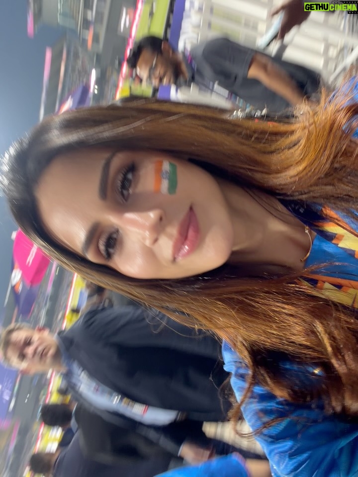 Larissa Bonesi - 17.2K Likes - The last 3 days have been nothing short of INCREDIBLE! 🏏✨

For the first time ever, I got to experience the electrifying energy of a cricket stadium and witnessing those unforgettable moments live on the field made it even more special. Still getting goosebumps thinking about how lucky I was to be there in those once-in-a-lifetime moments.

Grateful for experiences that turn into memories forever ♥️
Thank you @budweiserindia for making it all so unforgettable and special from day one !! 🙌🏽🔥 

India, I love you 🇮🇳🙏🏻♥️ You deserved it ! Jai Hind !

#BudweiserIndia #InTheHandsOfFans #BudxICC #T20 #Budhotel