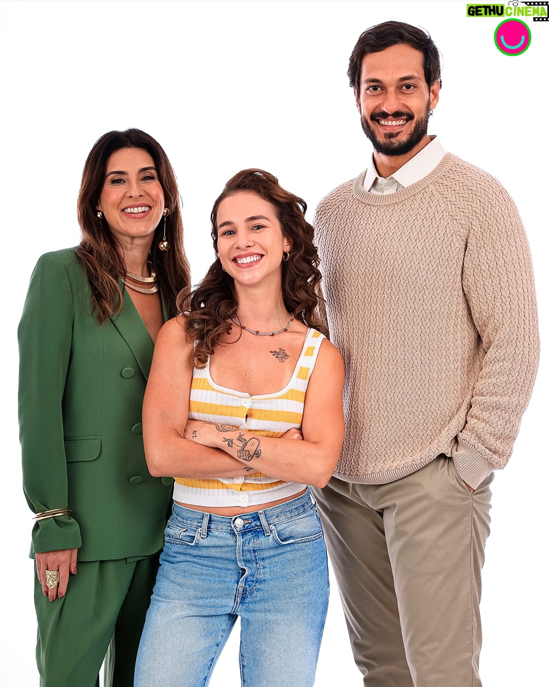 Laryssa Ayres - 14.9K Likes - #EXCLUSIVO 📲 Confira imagens inéditas de Uma Babá Milionária, nova novelinha Original Globoplay, que estreia no dia 17 de março. 

Você vai conhecer a história de Carolina (Laryssa Ayres), que foi separada da filha ainda no hospital e, anos depois, é contratada por Horácio (Paulo Gorgulho) para cuidar da neta Eduarda (Juju Teófilo) — filha de Fernando (Raphael Vianna), seu antigo amor. O reencontro reacende sentimentos, mas também atrai a inveja de Valentina (Fernanda Paes Leme) e Dolores (Bia Seidl).

📸: Ricardo Bufolin/Globoplay