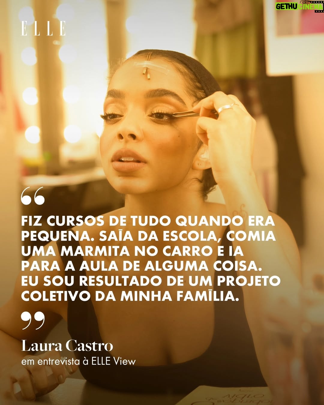 Laura Castro - 12.9K Likes - A adaptação nacional de @meninasmalvadasomusicalbr, estrelada pela atriz, cantora e dubladora @lauracastro, estreou em março, no Teatro Santander, em São Paulo, e, desde então, o espetáculo — baseado em um dos grandes clássicos dos anos 2000 escrito por Tina Fey — tem lotado sessões todos os fins de semana. Além do sucesso da montagem, Laura também coleciona um feito marcante: é dela o título de ser a primeira atriz negra a interpretar Cady Heron na história das remontagens do musical ao redor do mundo. 

Na #ELLEView de maio, nosso editor @pedrojcamargo_ se encontrou com as estrelas dos musicais mais bem-sucedidos do ano e, entre camarins, backstages e coxias, elas revelaram o caminho árduo que percorreram até aqui. Quer ler a reportagem completa? Acesse elle.com.br e assine nossa revista digital, com conteúdos exclusivos. É só R$12,50 por mês! (fotos: @rogeriocavalcanti)