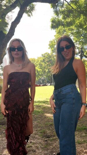 Laura Esquivel Instagram - Ok guys we’re back… did you miss us?
Digan la verdad: ¿Extrañaron vernos juntas?👀
#lauraybrendaworldtour #lauraybrenda
#lauraesquivel #brendaasnicar