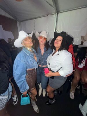 LeToya Luckett Instagram - ✨RODEO TIME✨
Saddle up Houston 🤘🏾🤠