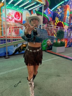 LeToya Luckett Instagram - ✨RODEO TIME✨
Saddle up Houston 🤘🏾🤠