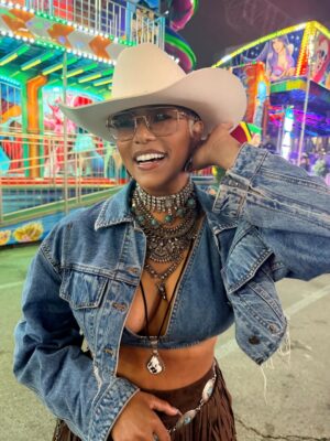 LeToya Luckett Instagram - ✨RODEO TIME✨
Saddle up Houston 🤘🏾🤠