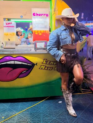 LeToya Luckett Instagram - ✨RODEO TIME✨
Saddle up Houston 🤘🏾🤠