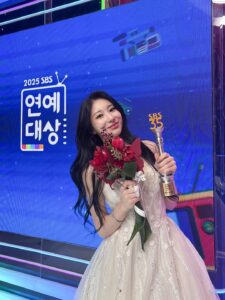 Actress Lee Chae-yeon HD Photos and Wallpapers January 2026