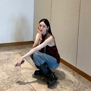 Lee Da-hee Instagram - 두둠!!1월20일 오픈!
#netflix #singleinferno5 #넷플릭스 #솔로지옥5