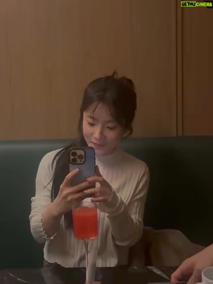 Lee Eun-young - 2.9K Likes - 이모저모고모