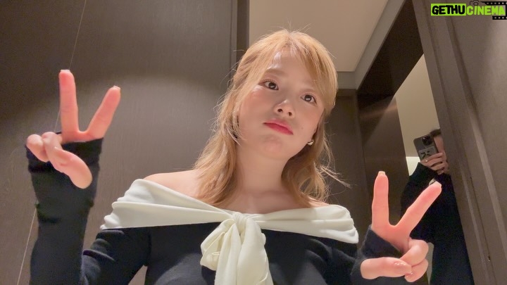 Lee Eun-young - 2.8K Likes - 수아야 언니 노래는 듣고 가야지