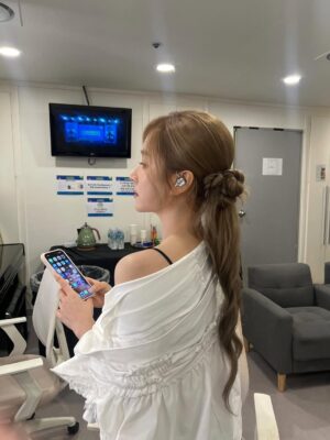 Lee Eun-young Instagram - 🍈💚💚💚💚💚👀