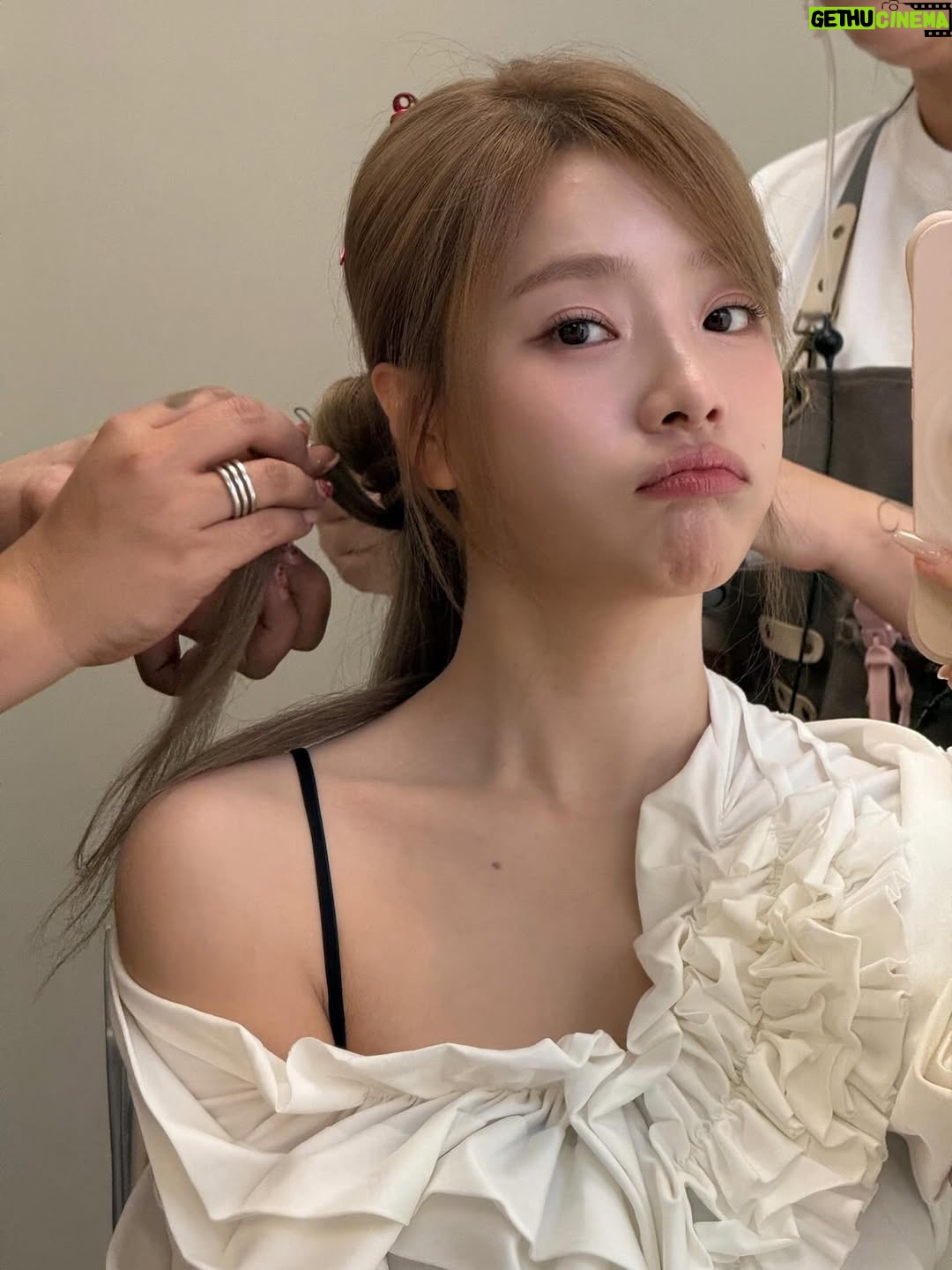 Lee Eun-young - 3.1K Likes - 🍈💚💚💚💚💚👀