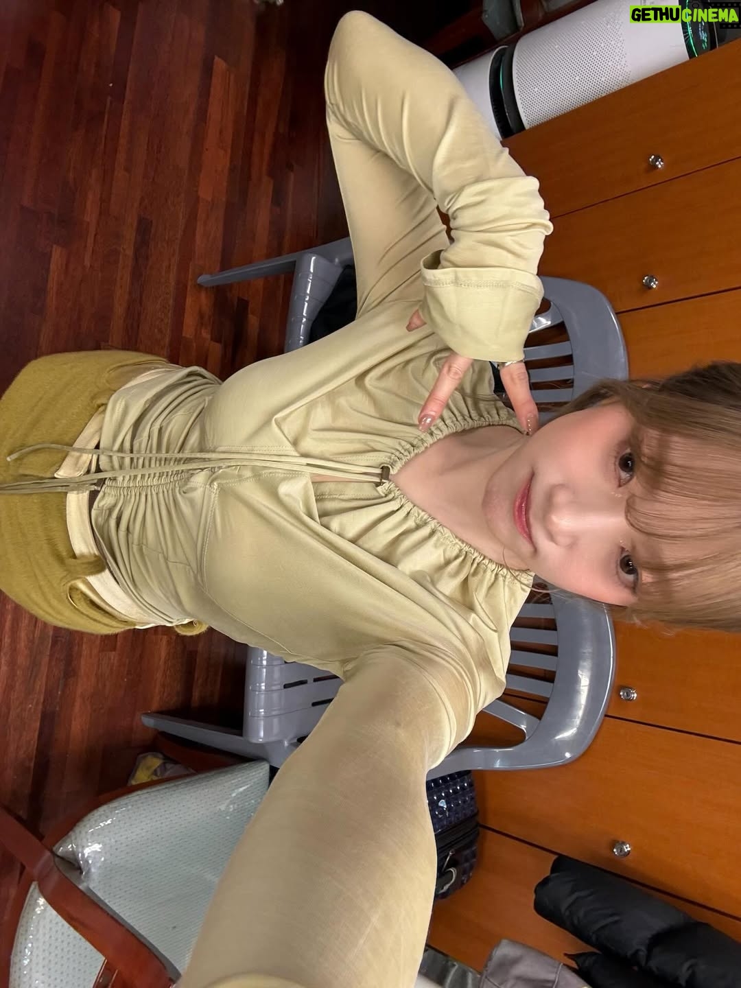 Lee Eun-young - 2.9K Likes - me!