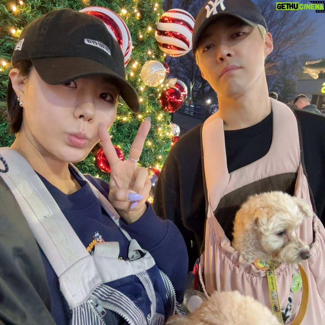 Lee Sang-hwa - 7.9K Likes - 멜히멜히 크리스마스🎄🎁🎅🏼✨💚 
따뜻하고 행복가득한 연말보내자!
Merry Christmas! Happy Holidays‼️💚