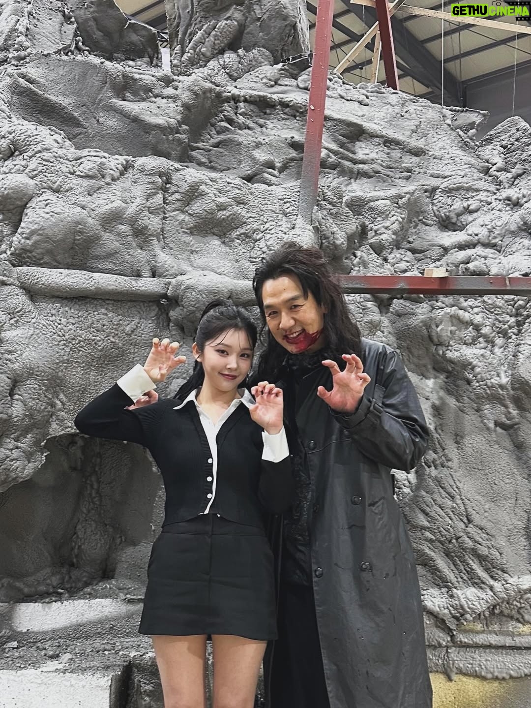 Lee Si-woo - 46.7K Likes - 끝!! 모두 고생하셨습니다 💦
금호와 팔미호로 함께할 수 있어 행복했어요 🦊