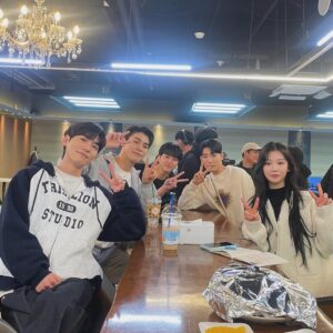 Lee Si-woo Instagram - 우당탕탕사인방 혜리미온느 🦊