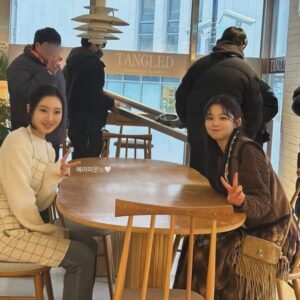 Lee Si-woo Instagram - 우당탕탕사인방 혜리미온느 🦊