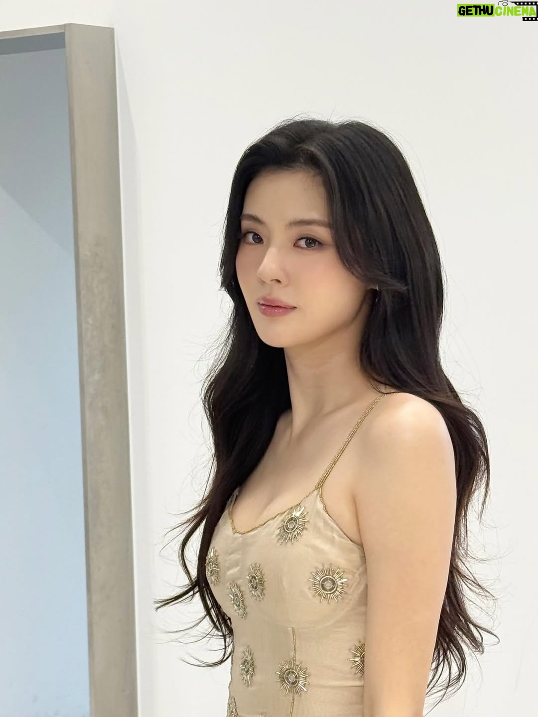 Lee Sun-bin - 272.6K Likes - ...❤︎︎
@stylistkyungnam 
@kang_da_hyun 
@gotsunmi 
😘
@kaylabennet_official
@buccellatimilan