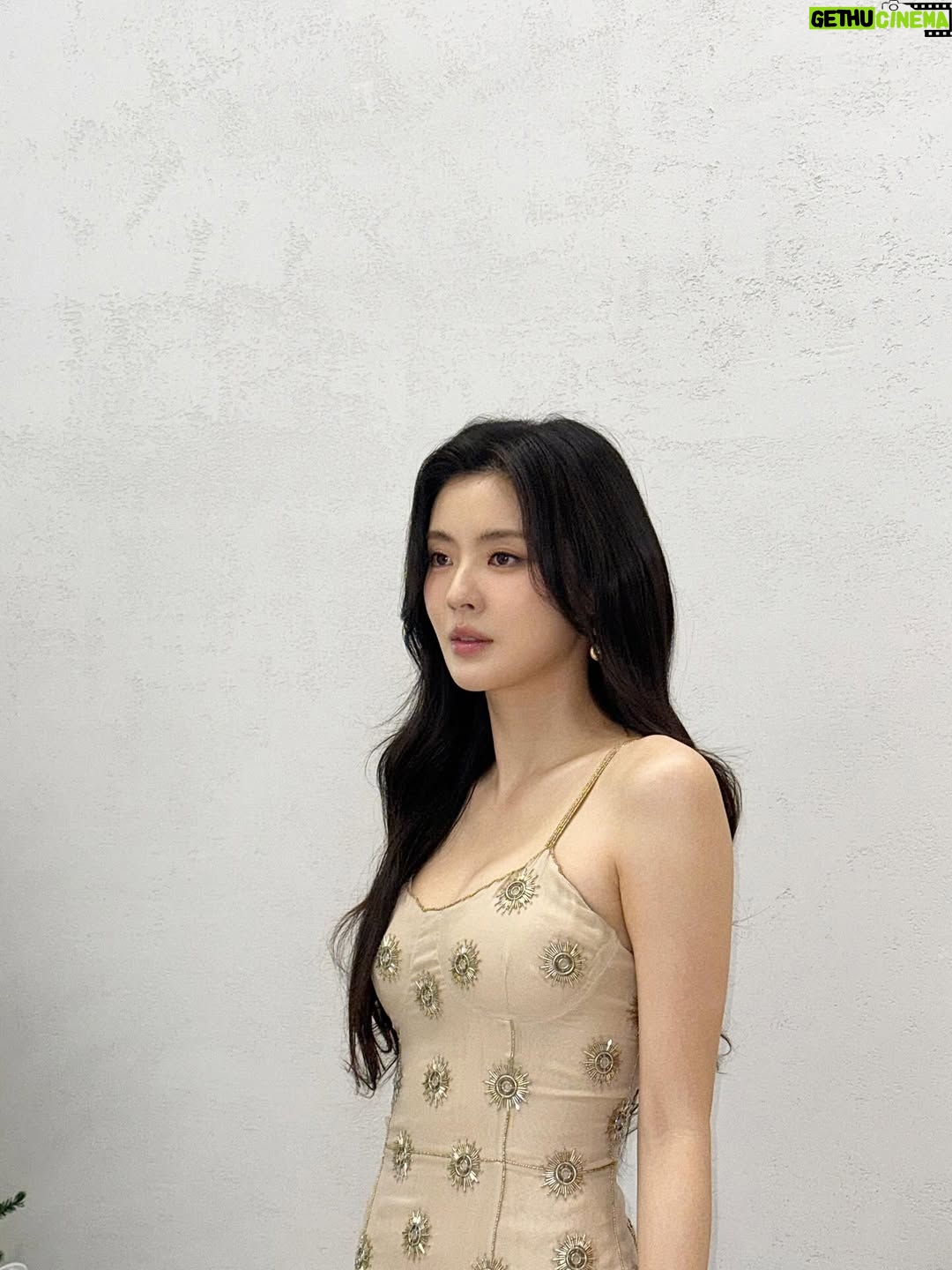 Lee Sun-bin - 272.6K Likes - ...❤︎︎
@stylistkyungnam 
@kang_da_hyun 
@gotsunmi 
😘
@kaylabennet_official
@buccellatimilan