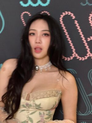Lee Young-ji Instagram - 내 팬들이 찍어준 사진이야 어때 부럽지?