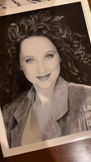 Leigh-Allyn Baker Instagram - Memories! 🥰

#90s #nostalgia