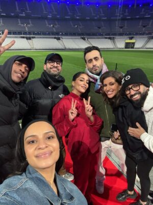 Leïla Bekhti Instagram - Pour 2026, je nous souhaite des moments d’amour de bienveillance. ♥️
C’est peut-être ça, au fond, une année réussie. Surtout quand le monde vacille. 
Bonne année 2026. À vous et aux gens que vous aimez.