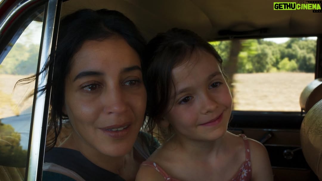 Leïla Bekhti - 59.9K Likes - Première image de « Changer l’eau des fleurs » réalisé par Jean-Pierre Jeunet, d’après le roman de Valérie Perrin. Au cinéma en 2026 🌷
Hâte de vous y retrouver.