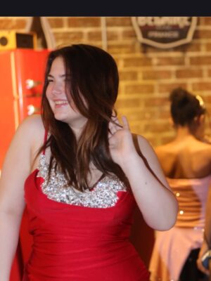 Lexi Rabe Instagram - @rhinestone_sugar Oscar pre-party Jessica you killed she killed it! Red dress by @jessicaangelcollection -Felt legit like pretty woman!!! thx @thewnk ❤️ for the amazing photos you always capture the real me in the middle of all my modeling poses. What a fun night. Love seeing all my friends there and getting to watch @pejaanne perform as always🥰 #oscarpreparty #oscars #magazine @famecast your space was magical as always!! Love ya Silvia!! And @thebellopizza vegan cheese pizza totally hit the spot for your dairy free girly. @rabe.logann looking great