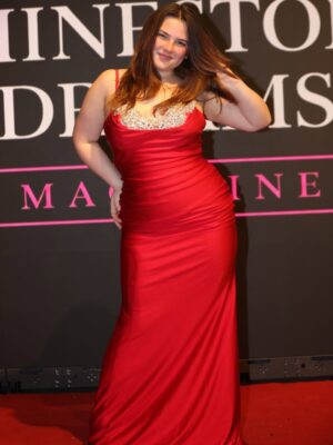 Lexi Rabe Instagram - @rhinestone_sugar Oscar pre-party Jessica you killed she killed it! Red dress by @jessicaangelcollection -Felt legit like pretty woman!!! thx @thewnk ❤️ for the amazing photos you always capture the real me in the middle of all my modeling poses. What a fun night. Love seeing all my friends there and getting to watch @pejaanne perform as always🥰 #oscarpreparty #oscars #magazine @famecast your space was magical as always!! Love ya Silvia!! And @thebellopizza vegan cheese pizza totally hit the spot for your dairy free girly. @rabe.logann looking great