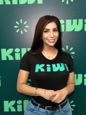 Leysi Suárez Instagram - Feliz de trabajar este año junto a @pagaconkiwi , atentos a cada publicación familia bella 🫶🏻