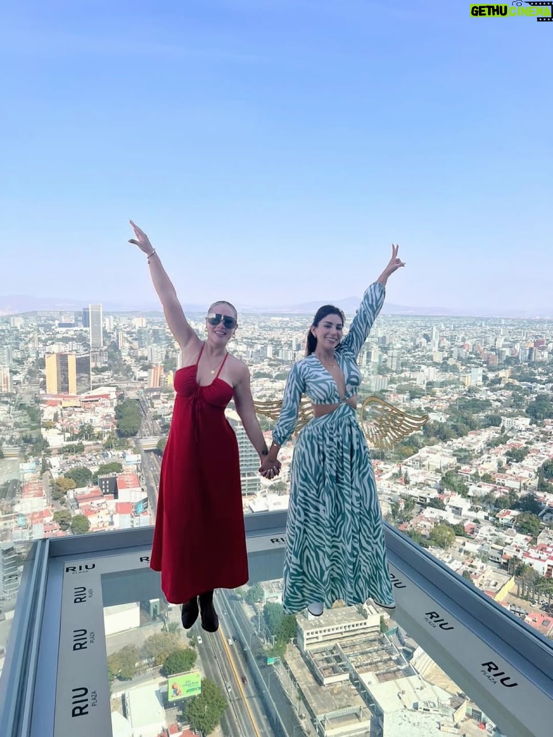 Leysi Suárez - 3.5K Likes - Que ricas vacaciones,estoy amándote México lindo y querido 🇲🇽 🫶🏻 #méxico #vacaciones #verano