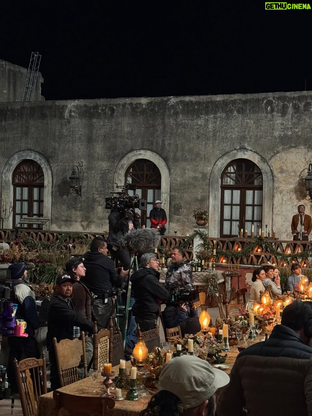 Lila Downs - 56.8K Likes - Detrás de escenas de “Como agua para chocolate” 🎬  #liladowns #comoaguaparachocolate #hbomax 📸: @benixilo y @vicentesaza