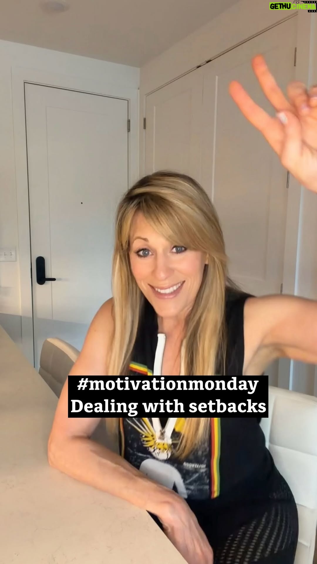 Lilián García - 859 Likes - #motivationmonday
Dealing with Setbacks

How ironic that right in the middle of me doing my Motivation Monday Live IG where I was talking about dealing with setbacks and was connecting with some of you fans, the IG Live abruptly ended! 😡

Just like that, I had to deal with my own setback in real time. So I decided to create this video to fill you in a bit and hope to start your week off right!! 😉

Know I love you and am pulling for you!! 🥰