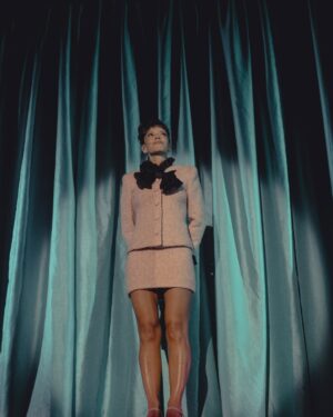 Lily Allen Instagram - West End Girl Tour: Night 1 ❣️ Thank you Glasgow for the warmest welcome back x

 

 
Co-Creative Director & Set Designer @annafleischle 
Photographed by @hredcliffe