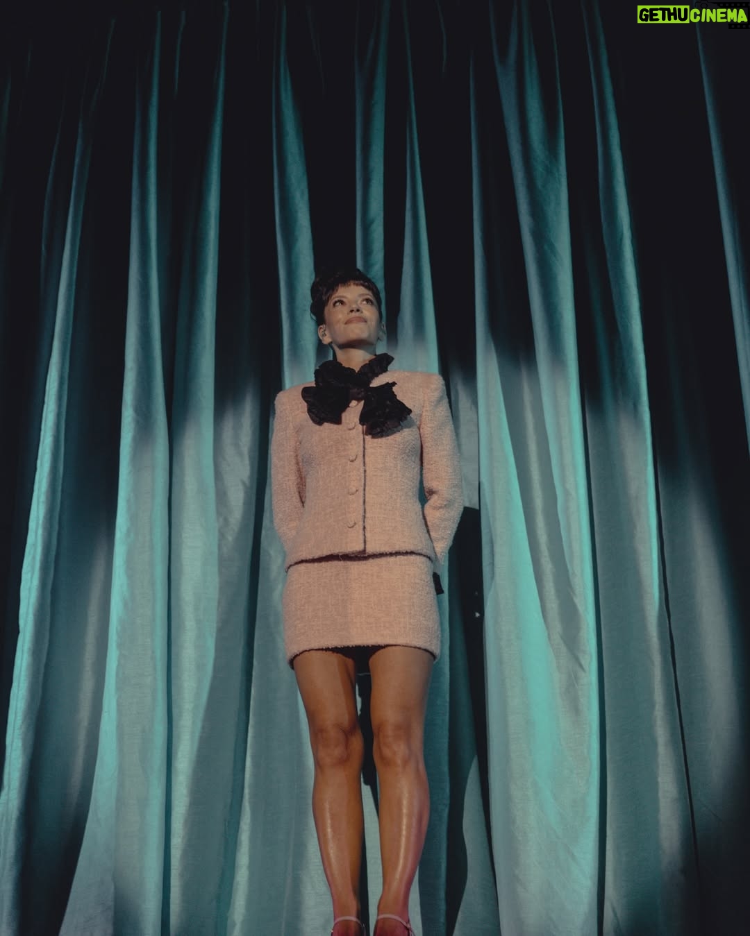 Lily Allen - 128.3K Likes - West End Girl Tour: Night 1 ❣️ Thank you Glasgow for the warmest welcome back x

 

 
Co-Creative Director & Set Designer @annafleischle 
Photographed by @hredcliffe