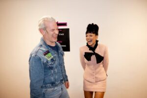 Lily Allen Instagram - West End Girl Tour: Night 1 ❣️ Thank you Glasgow for the warmest welcome back x

 

 
Co-Creative Director & Set Designer @annafleischle 
Photographed by @hredcliffe