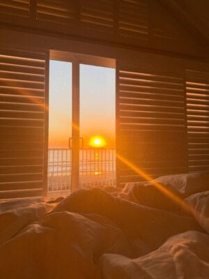 Lily James Instagram - I spent the last part of 2025 on the beach, made a film and watched the sun rise with very special people. I feel very grateful and hopeful for a new year ✨