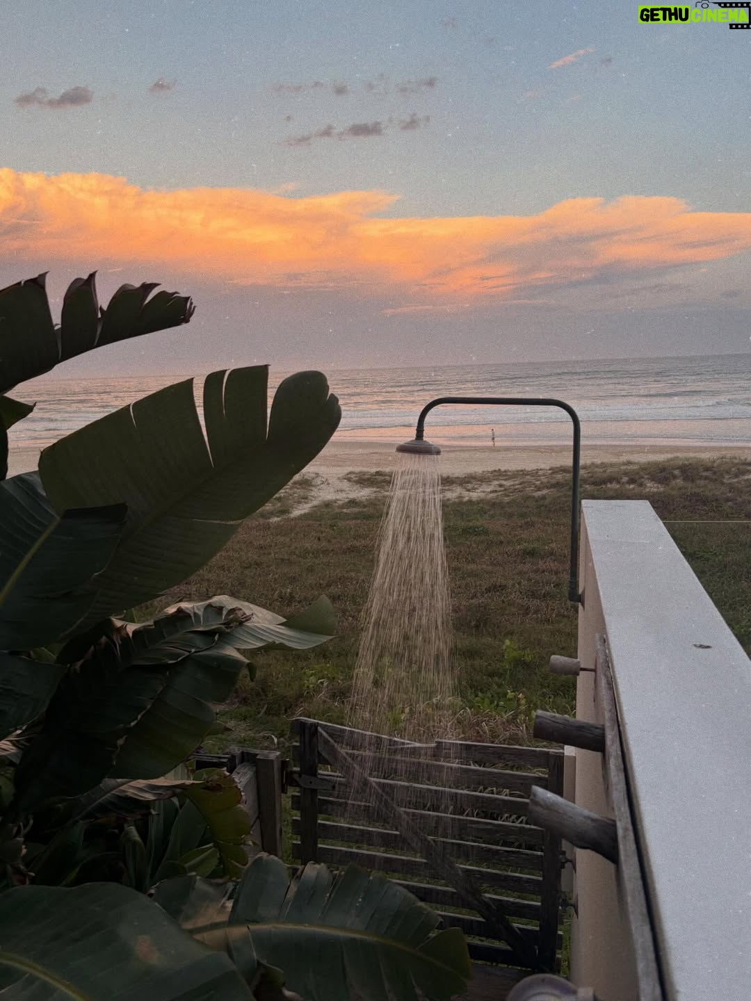 Lily James - 160.5K Likes - I spent the last part of 2025 on the beach, made a film and watched the sun rise with very special people. I feel very grateful and hopeful for a new year ✨