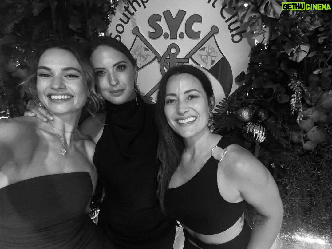 Lily James - 160.5K Likes - I spent the last part of 2025 on the beach, made a film and watched the sun rise with very special people. I feel very grateful and hopeful for a new year ✨