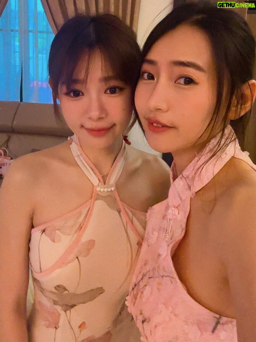 Lin Min-Chen - 178.3K Likes - 初二吉祥❤️和大家拜個年🙆🏻‍♀️祝大家健康平安
Heng Ong Huat！！！！！Money Happy都拿拿

然後小寶弟第一次包紅包給我 我拿到全家人的紅包liao
只有我還不用包🙆🏻‍♀️