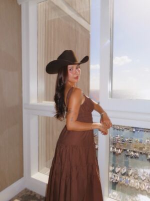 Linzy Luu Instagram - i can attest … life’s better in ( @tecovas ) boots <3